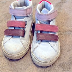 veja highs Velcro I’m toddler size 8.5, white and pinks